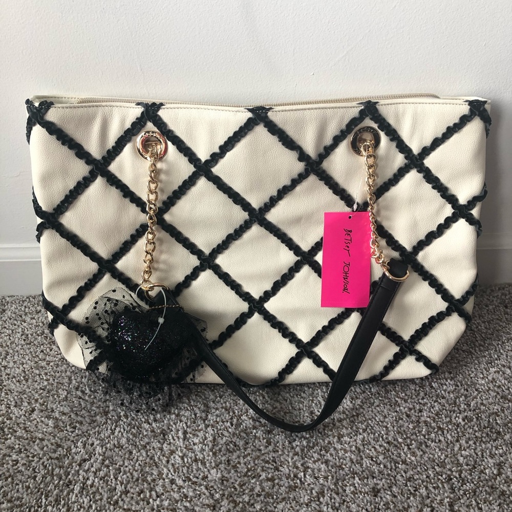 Betsey Johnson Shoulder Bag NWT